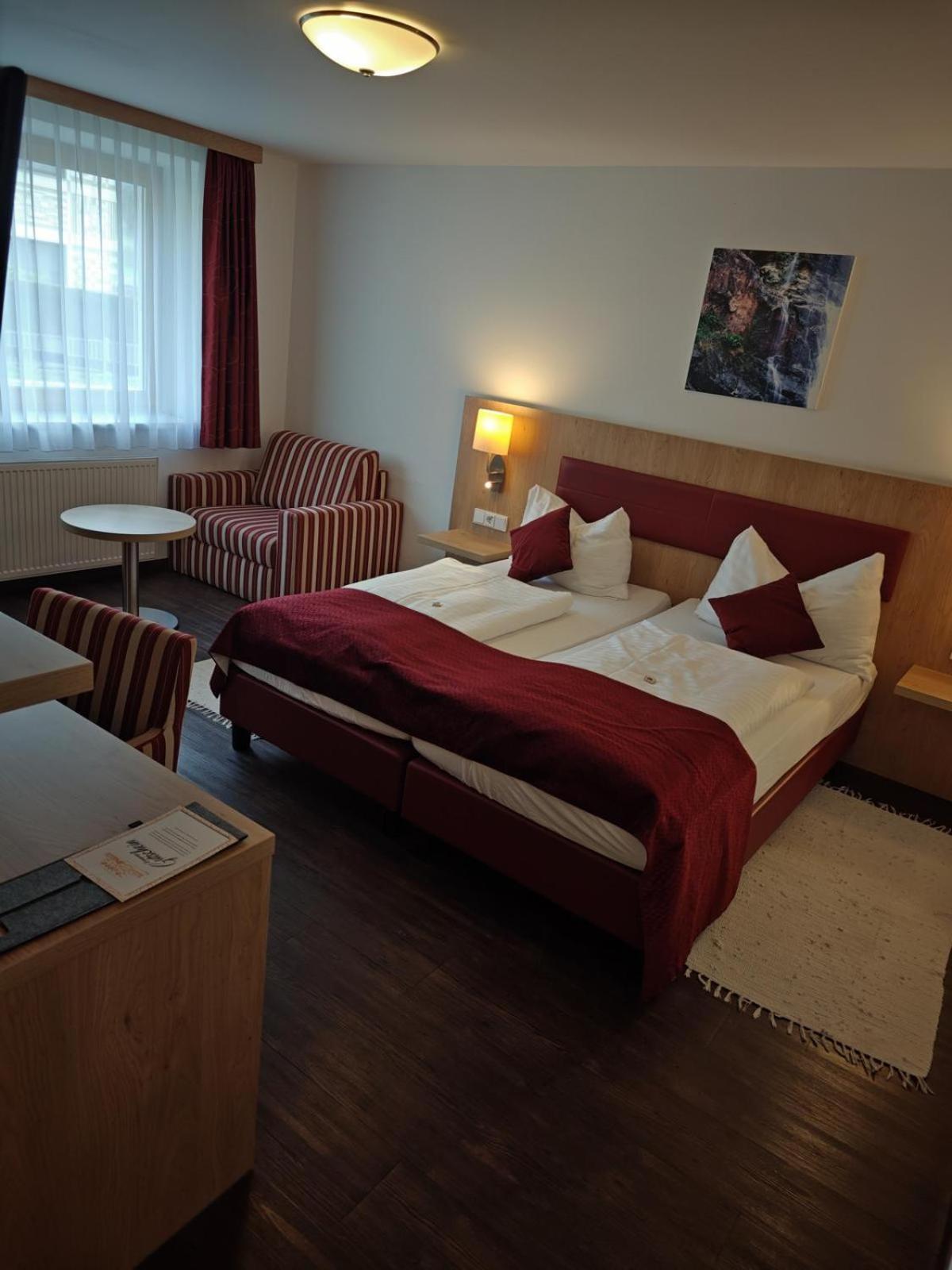 Hotel Restaurant Perschler Rattenberg  Exteriér fotografie